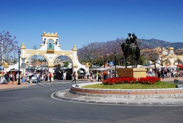 Fuengirola Lux公寓 外观 照片